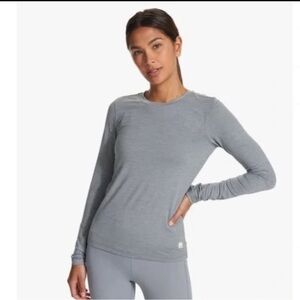 Vuori Long Sleeve Lux Crew Tee in Flint Heather